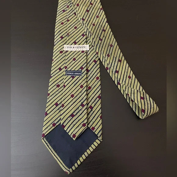 Giorgio Armani Cravatte tie - Picture 4 of 6